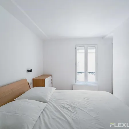 Spacious And Charming One-bedroom In The 3rd District